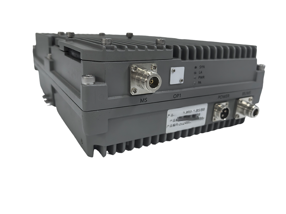  和田市三频手机信号接收器2000㎡